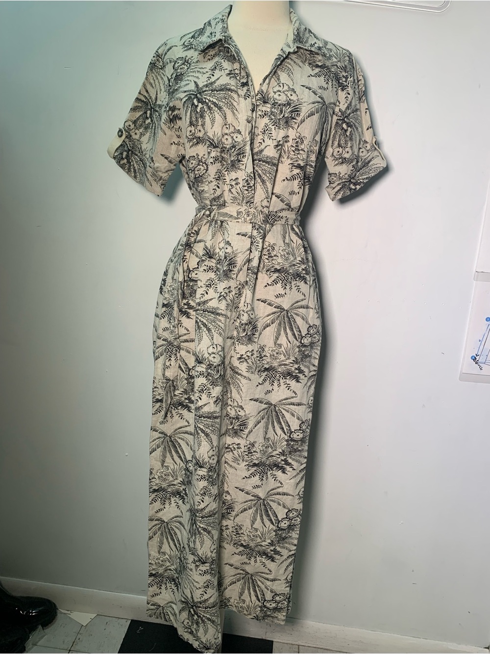 Coldwater Creek Beige and Black Tropical Maxi Shirt Dress with Belt Size M Linen